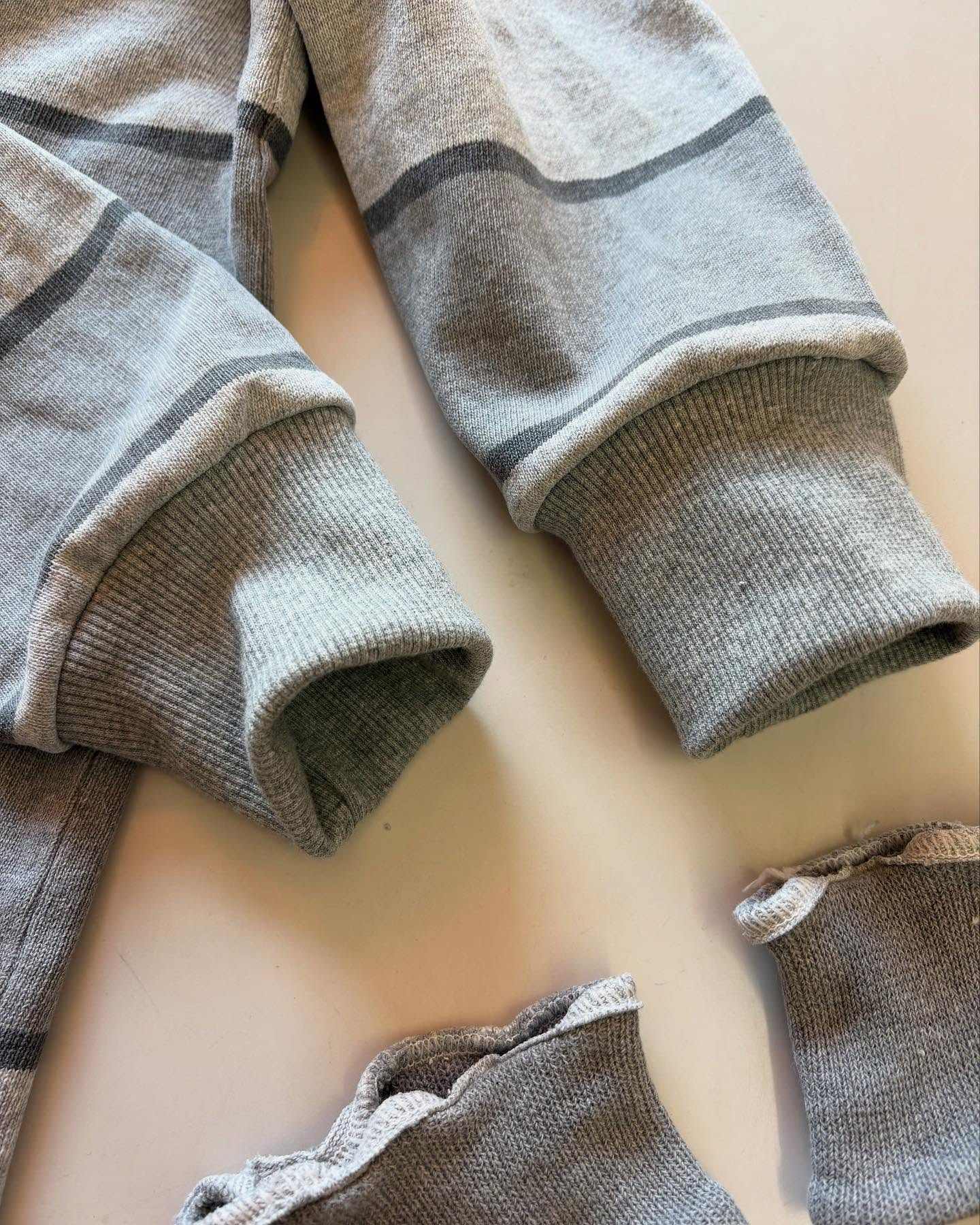 袖口のリブの作り替え🌟✂️🧵