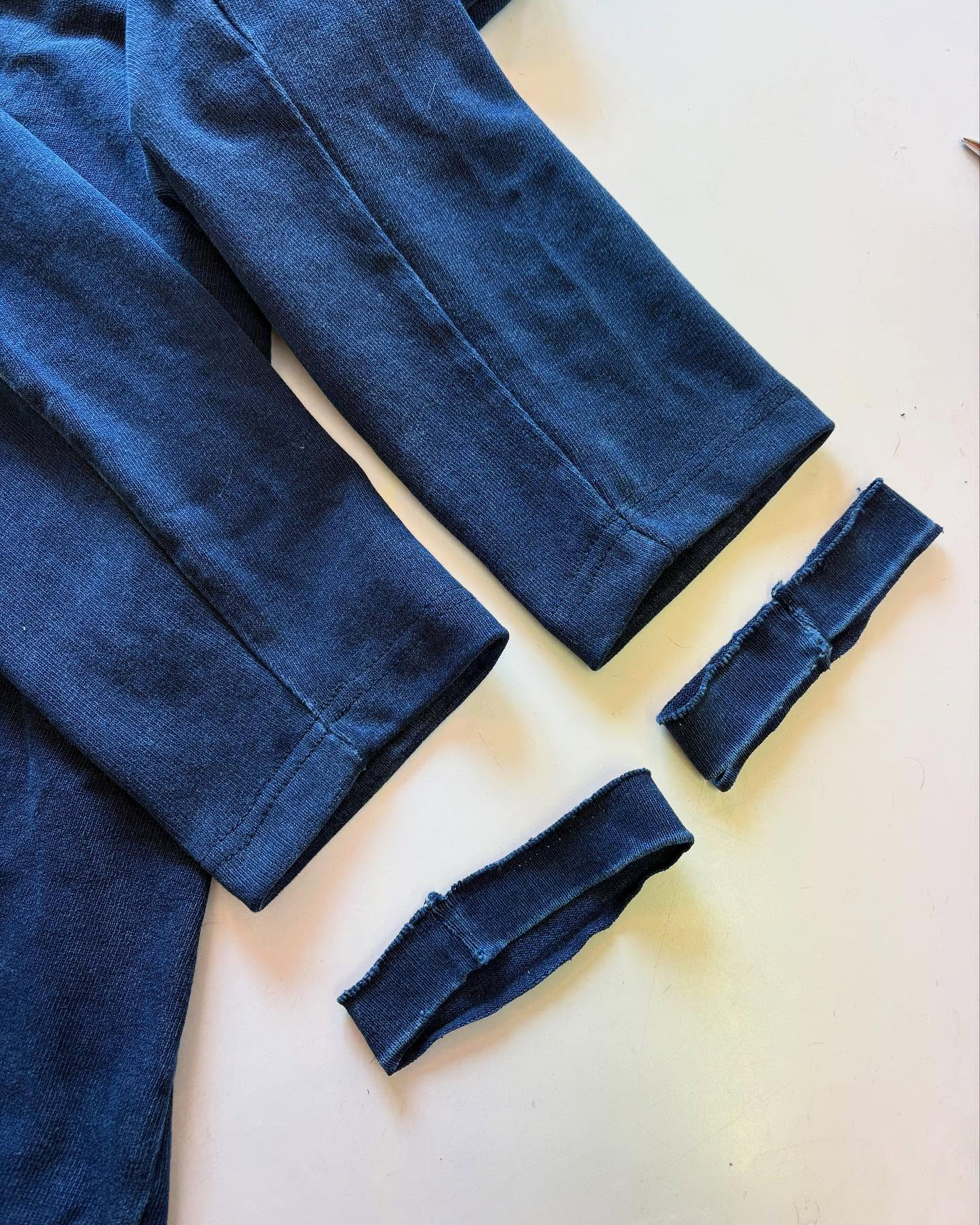 袖を短く切っちゃおう🌟