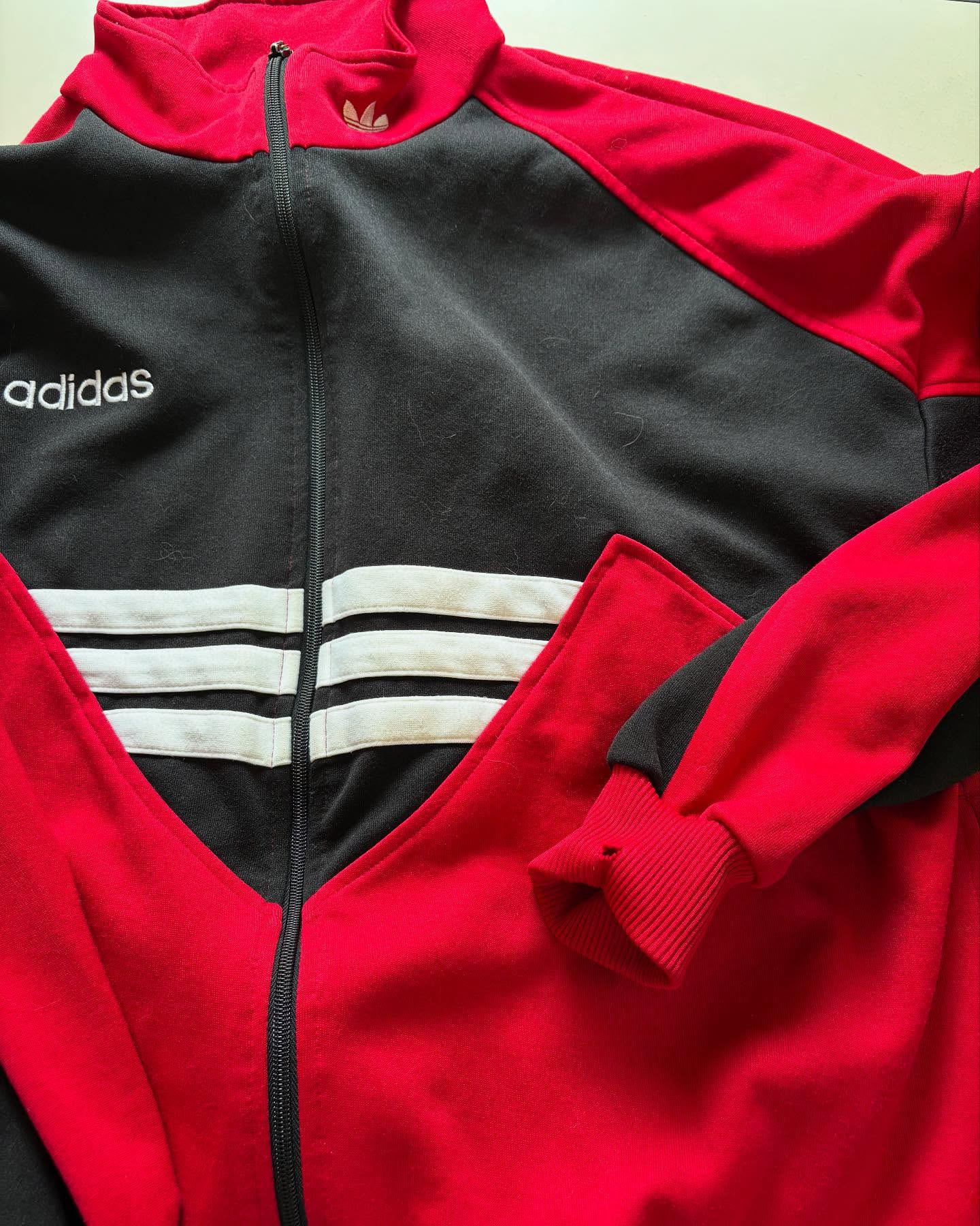 スウェットの袖口修理🌟