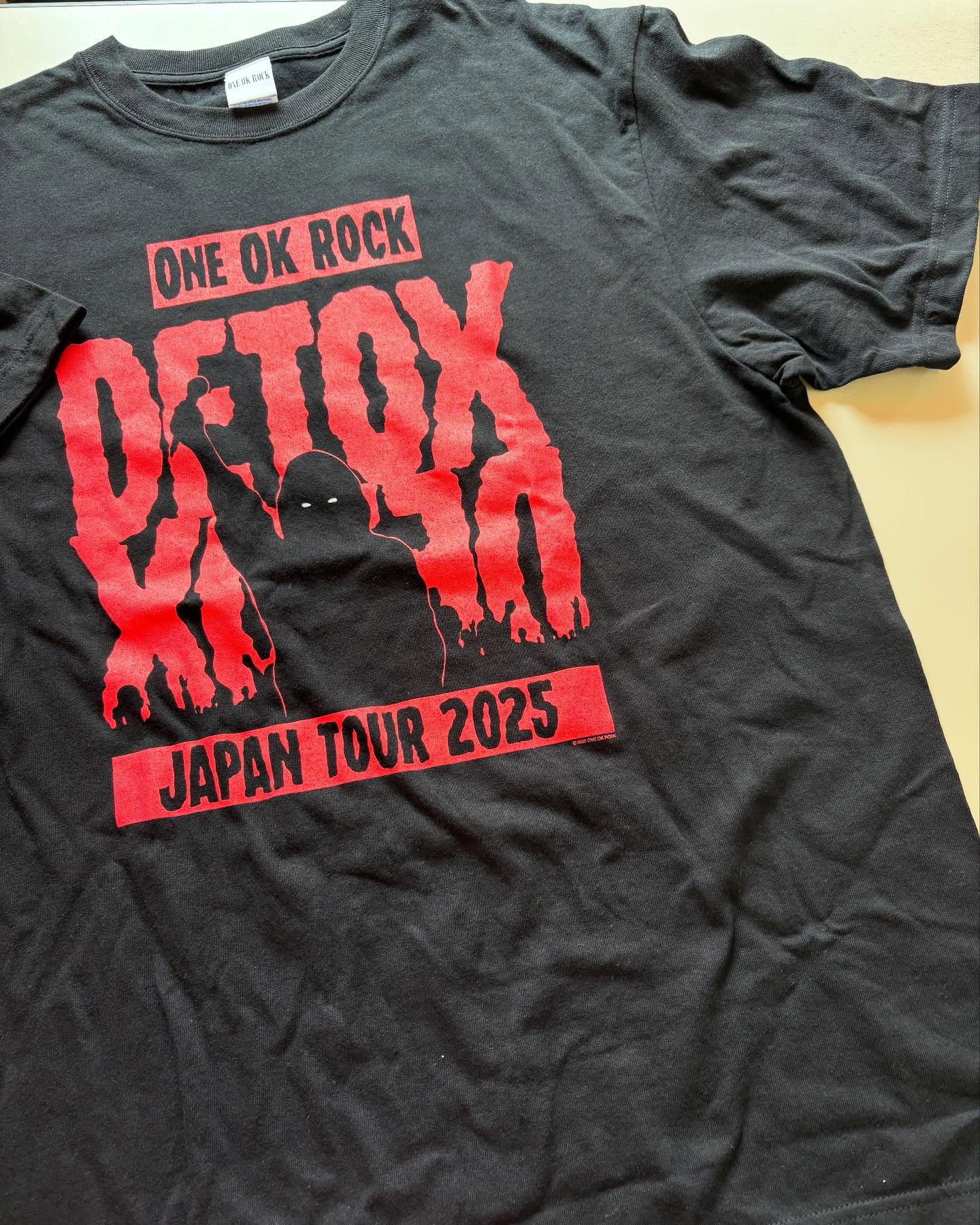 Tシャツをタンクトップへ✂️🧵！✨