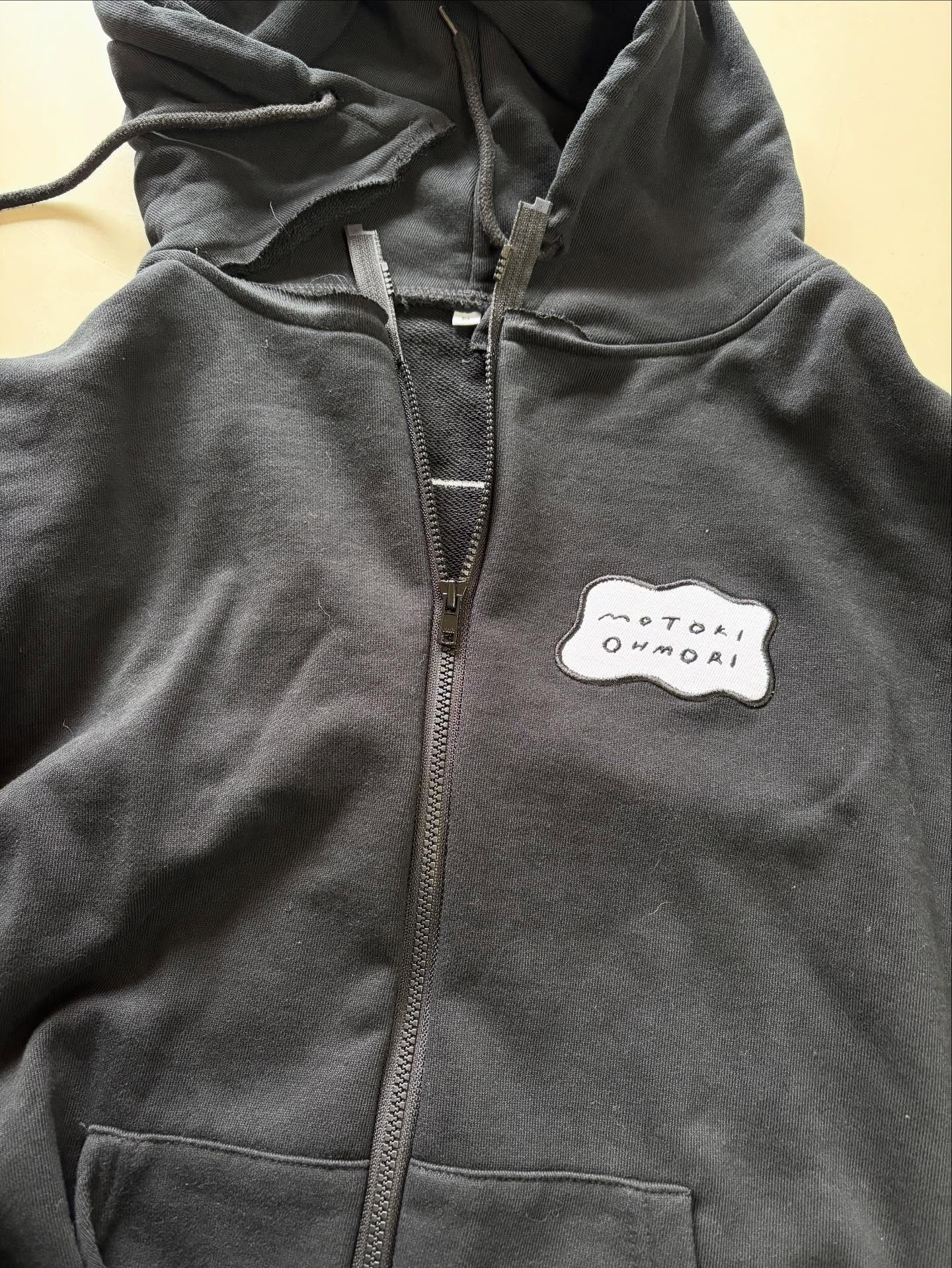 トレーナーをパーカーへ✂️🧵