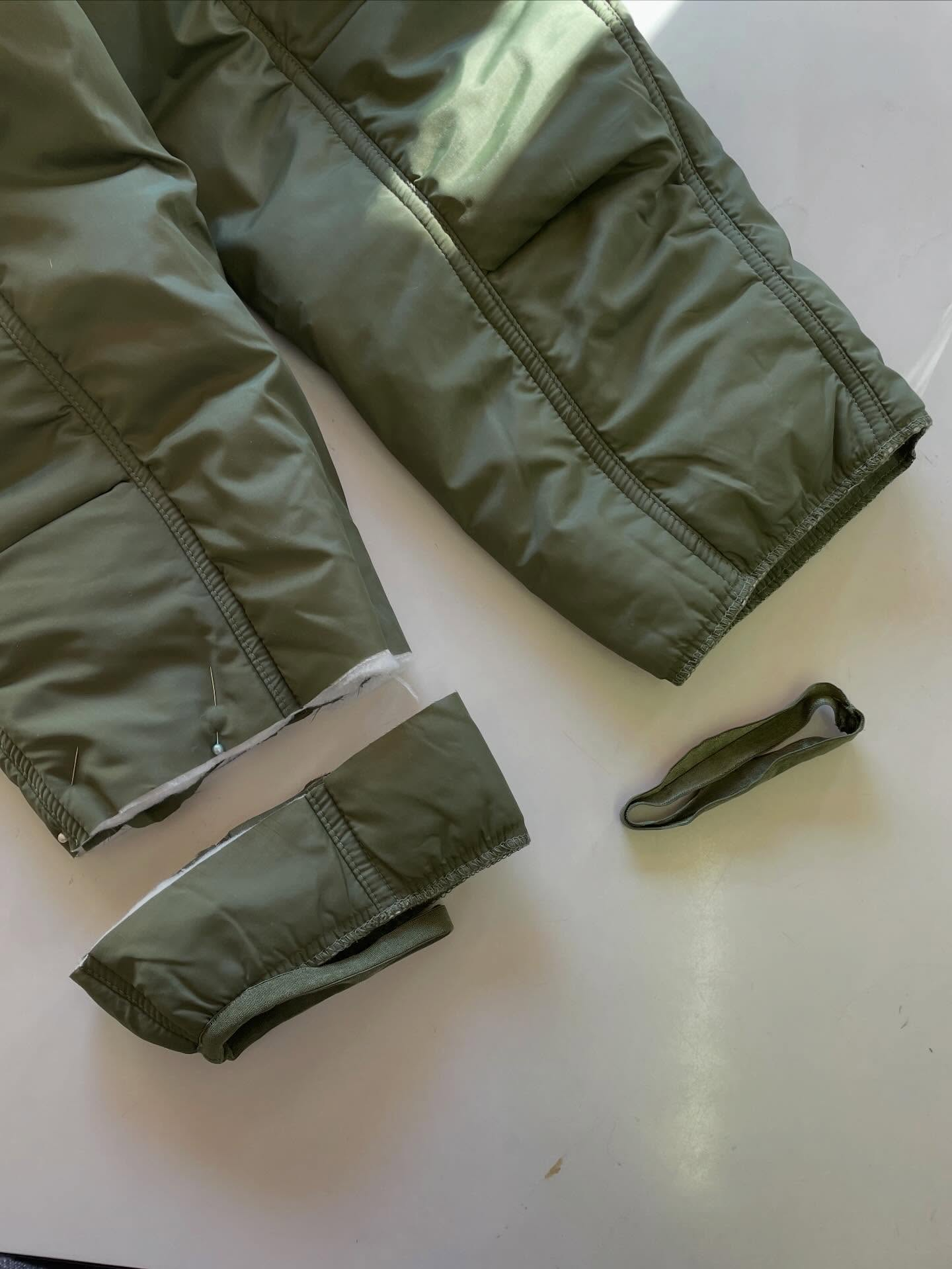 スキーやスノボウェアのお直し⛷️