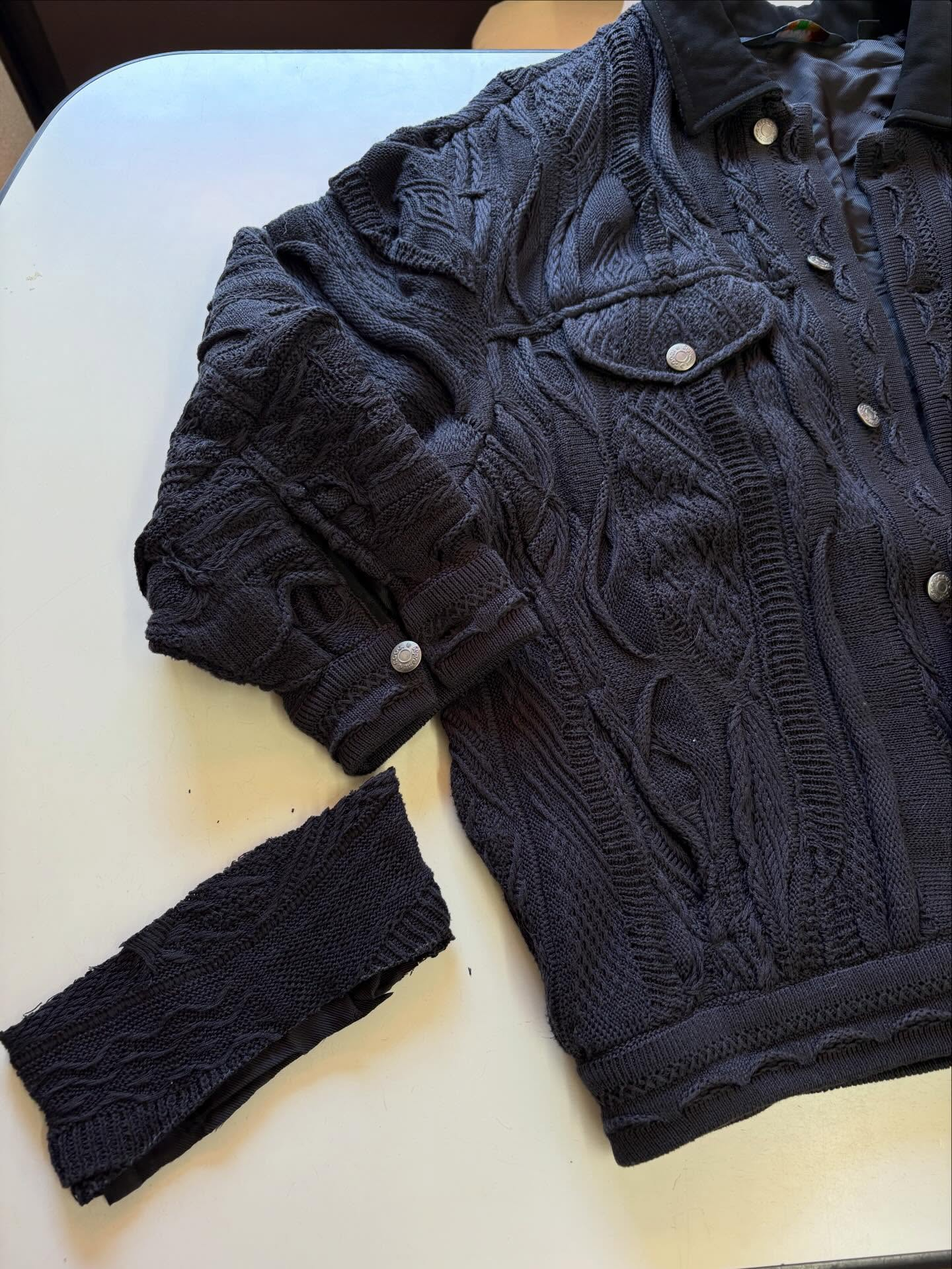 スキーやスノボウェアのお直し⛷️