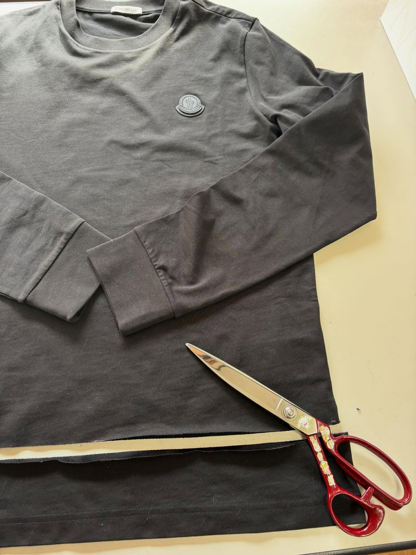 モンクレールの丈直し✂️🪡🧵