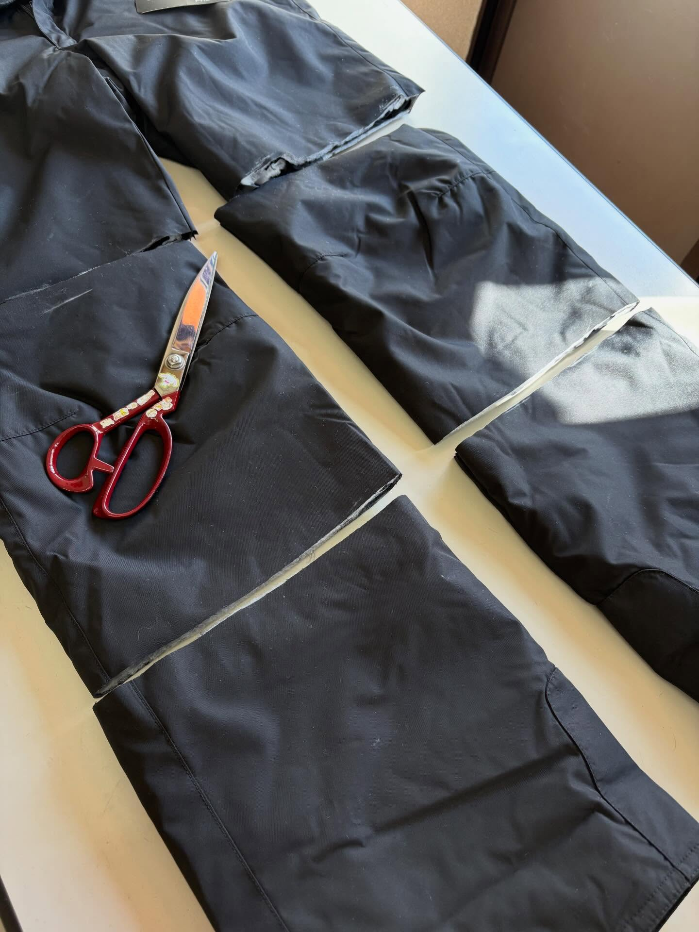 スノーウェアのお直し✂️🧵🪡