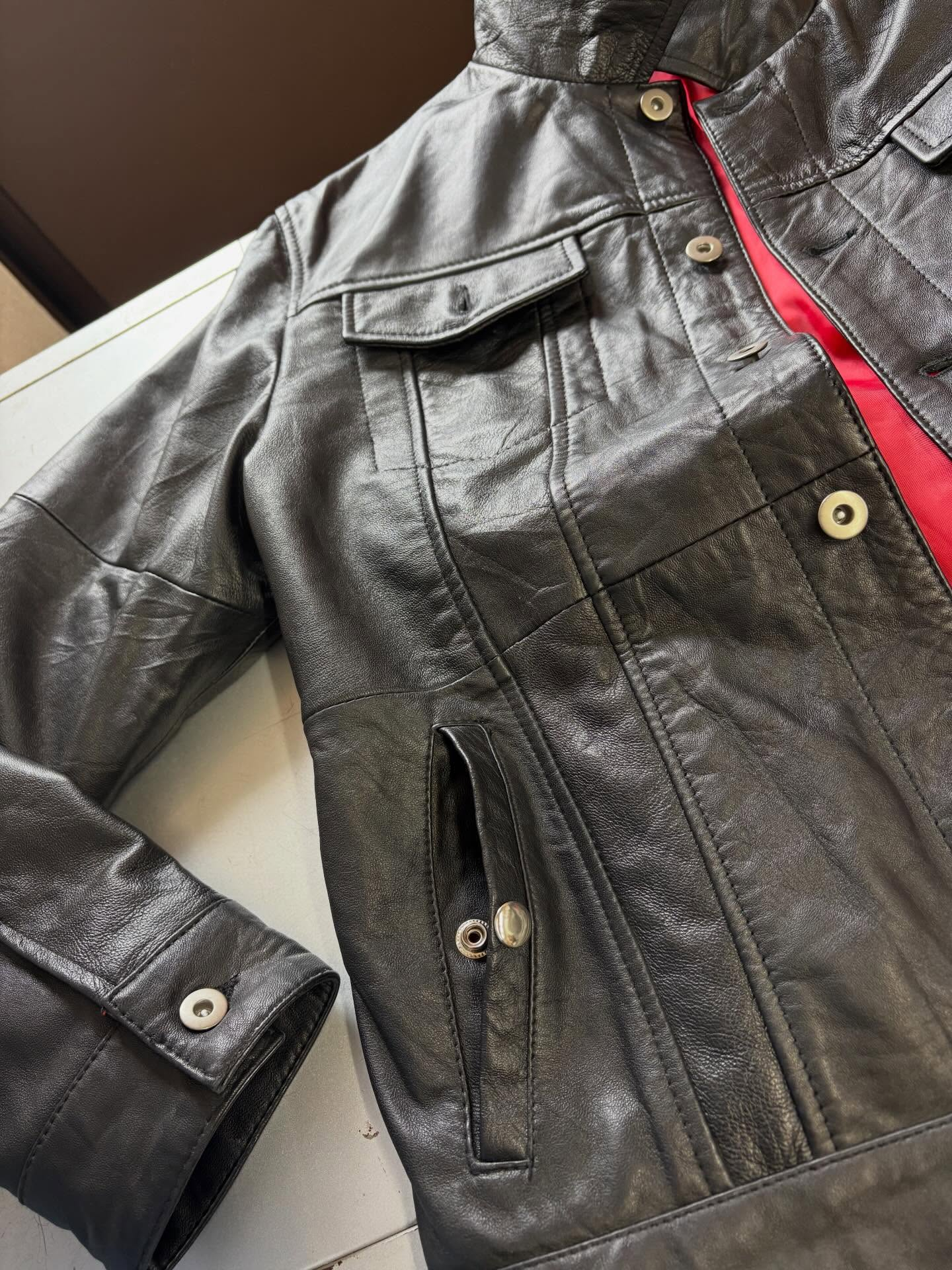 革ジャンのスナップボタン🔘