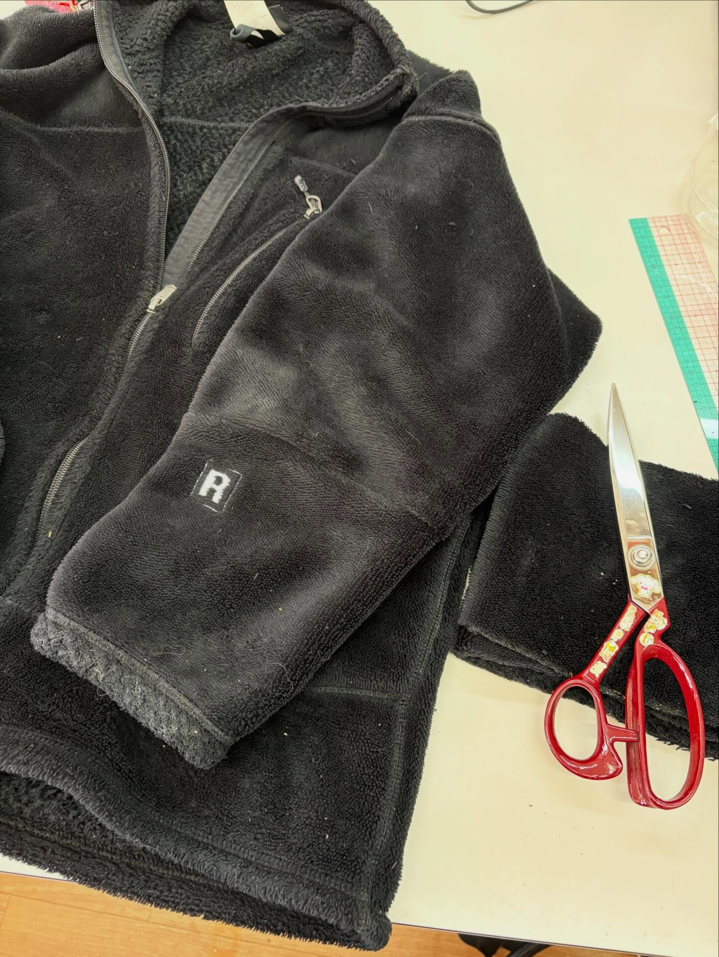 フリース素材のお直し✂️🧵🪡