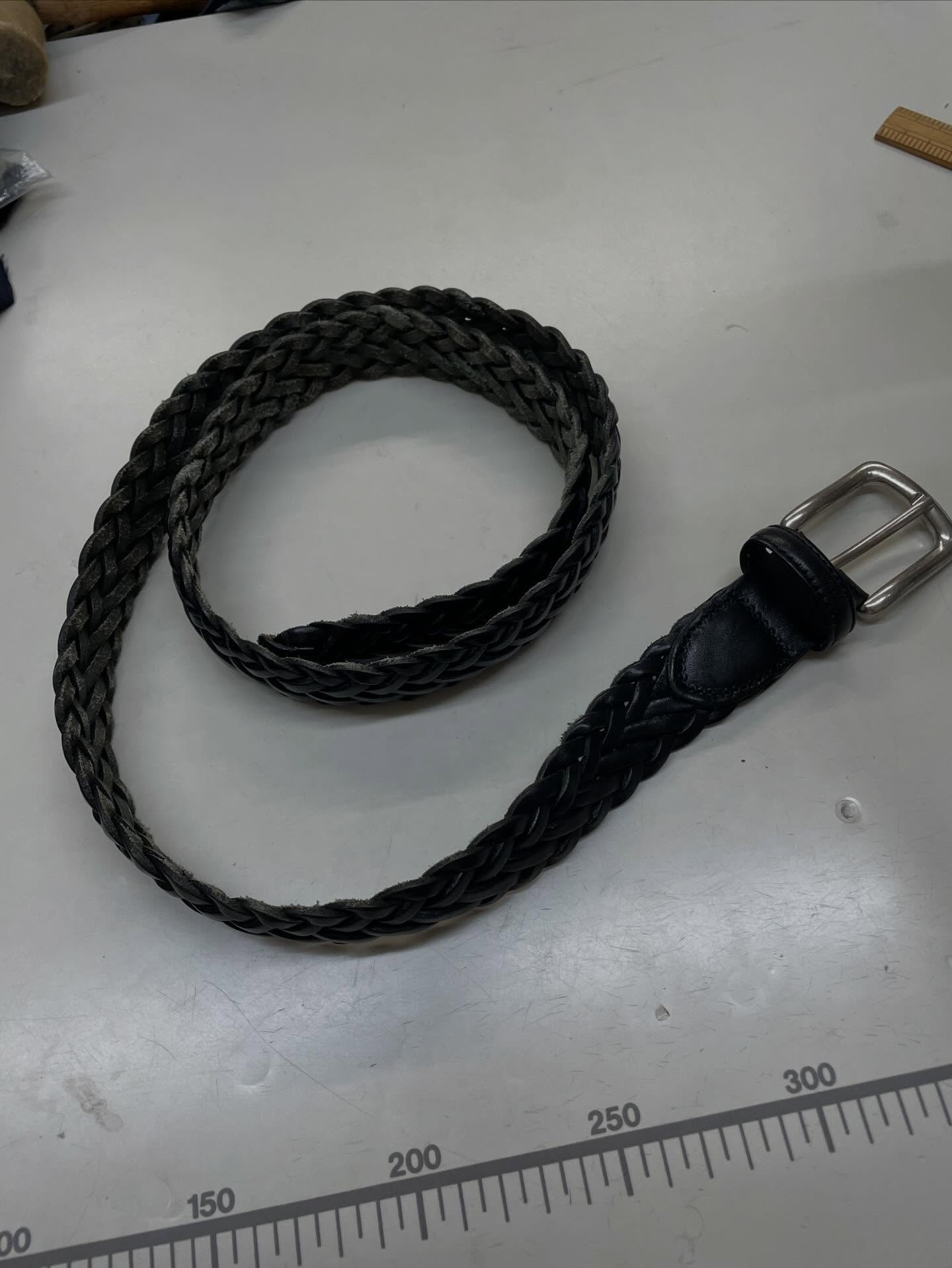 ベルトの穴あけ🕳️👗👖