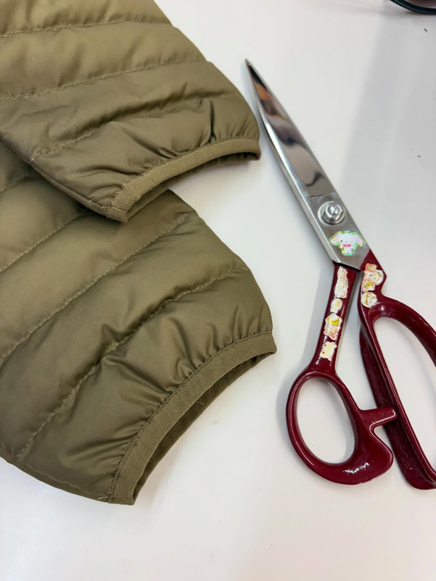 ダウンの袖丈カット✂️