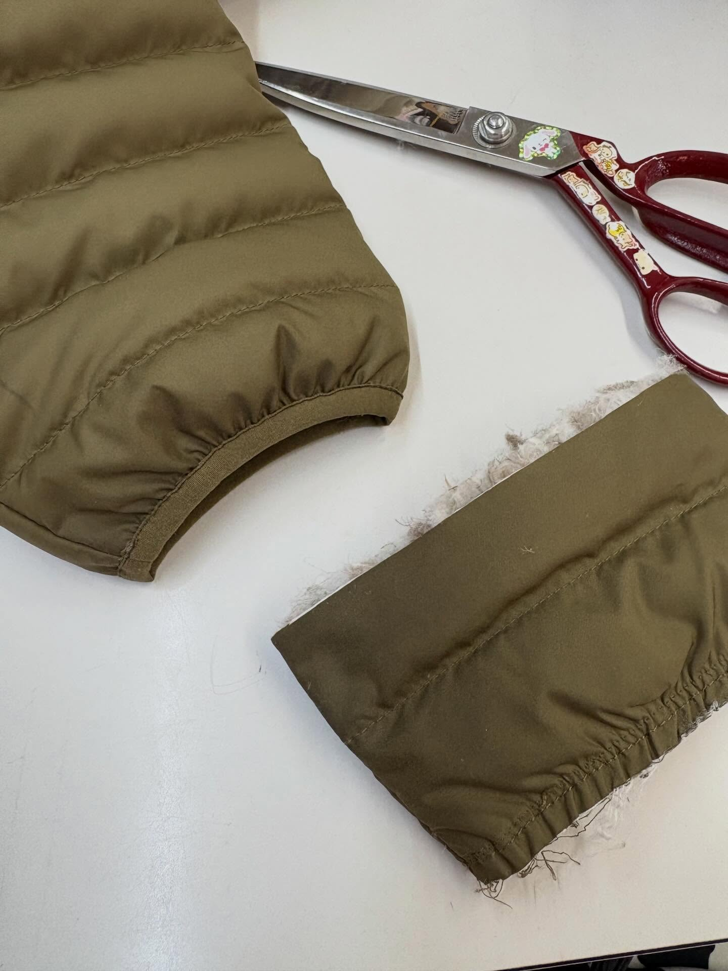 ダウンの袖丈カット✂️