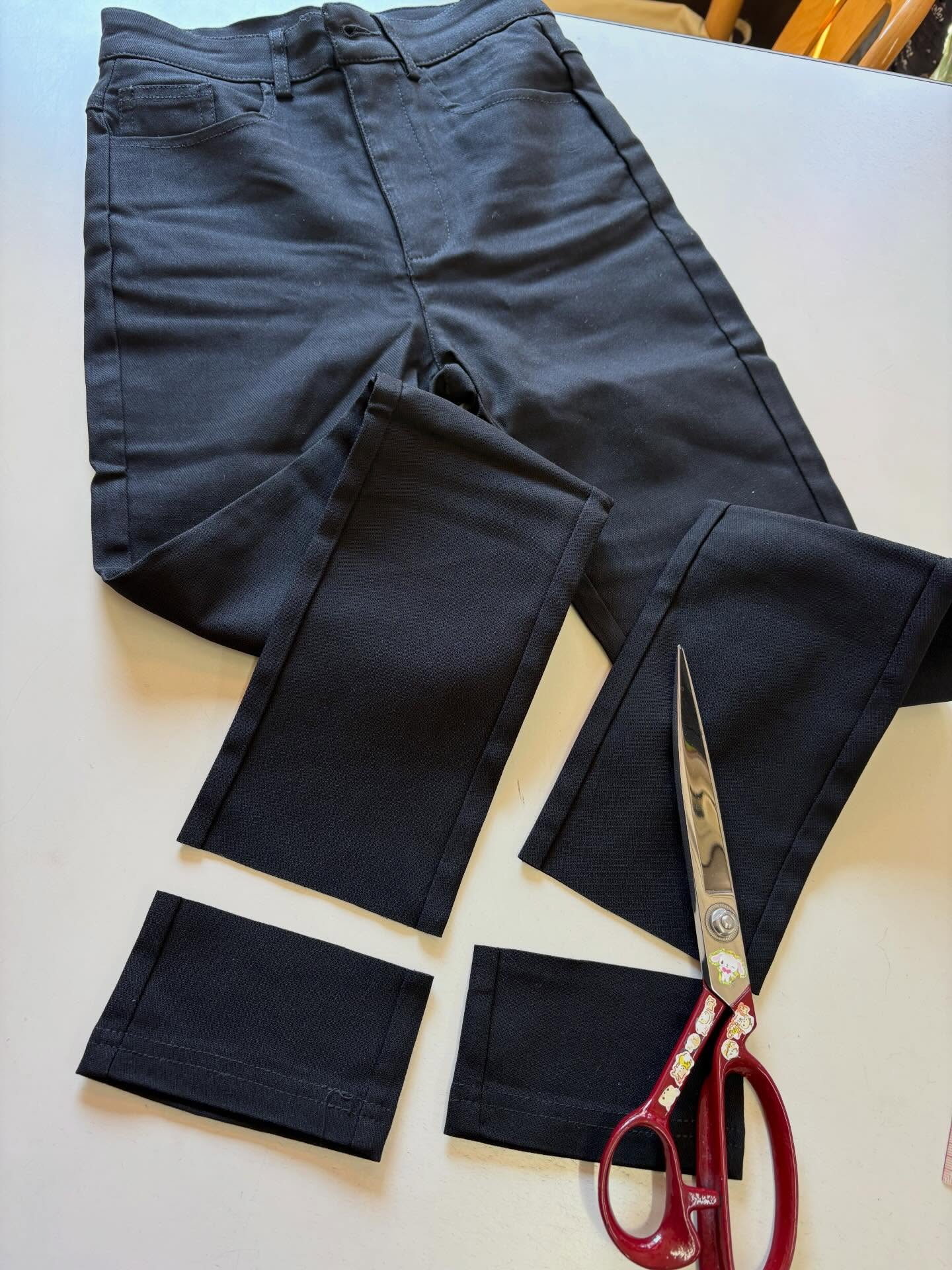 👖裾上げ、丈直し✨